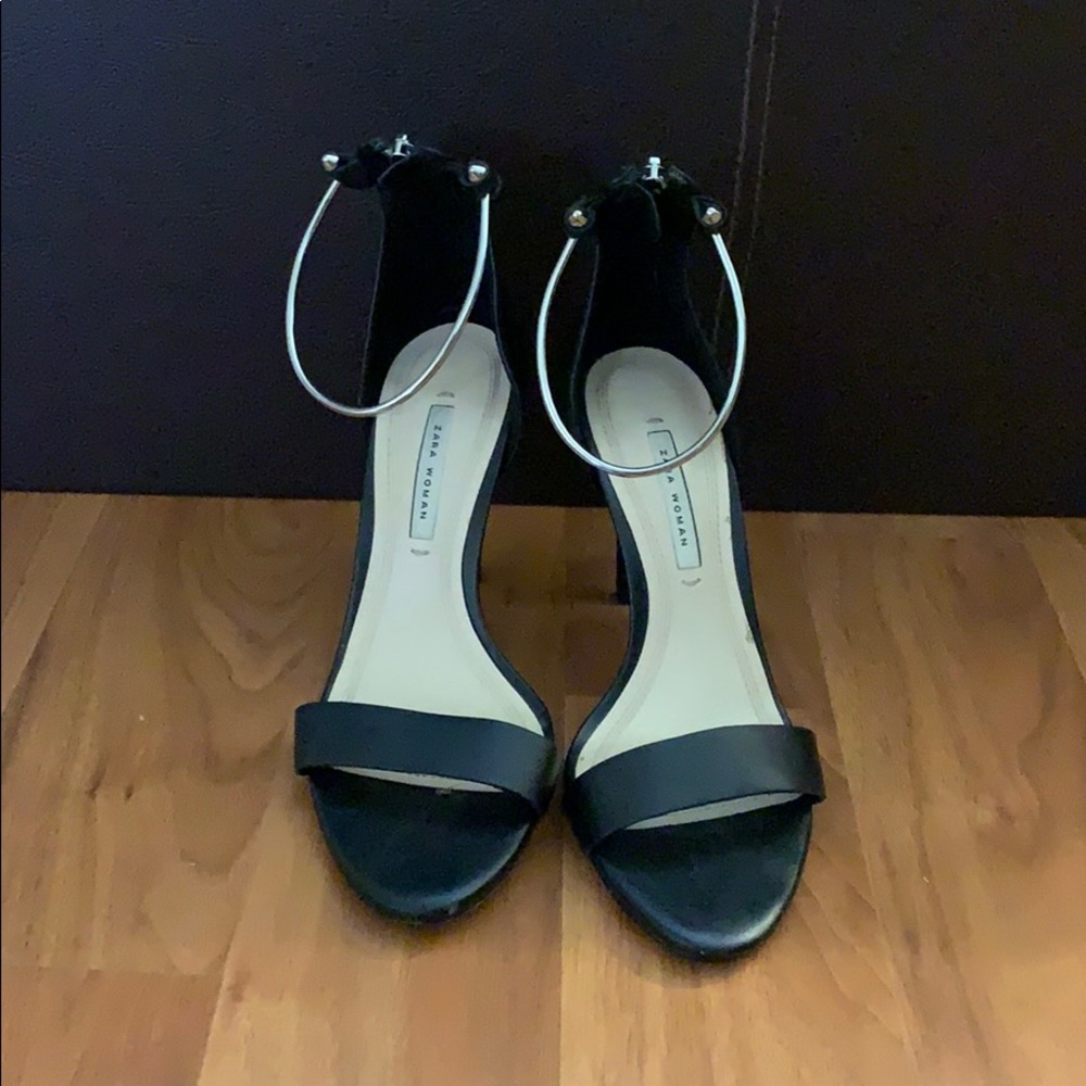Zara black heels sz 37